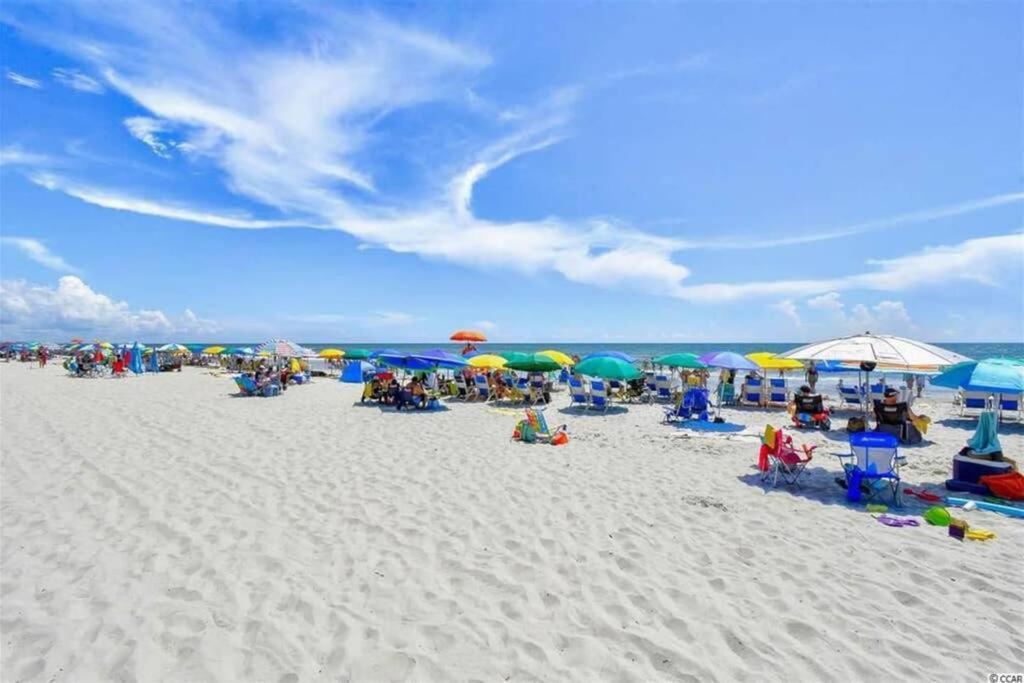 *Renovated Oceanfront Condo*Queen Beds*Pools*Hot Tubs*More*P220 Myrtle Beach Exterior photo