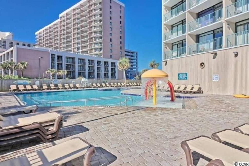 *Renovated Oceanfront Condo*Queen Beds*Pools*Hot Tubs*More*P220 Myrtle Beach Exterior photo